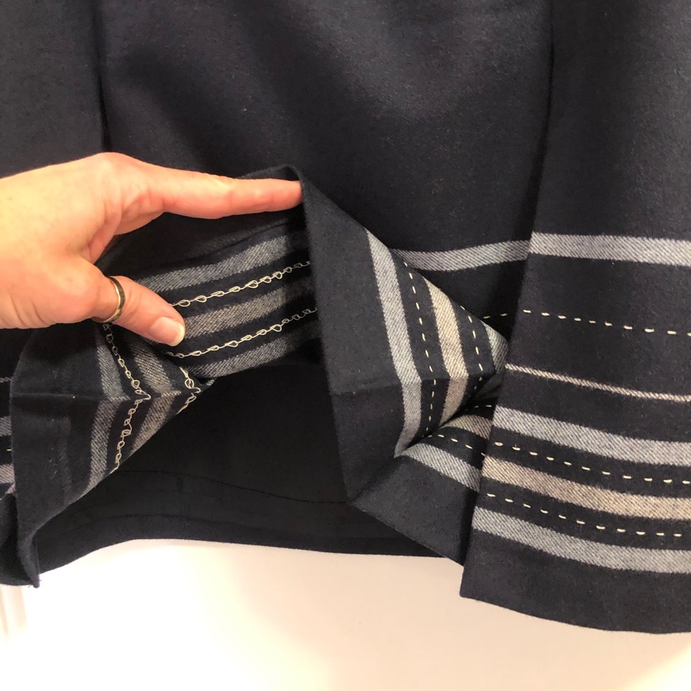 Skirt - Picture 3 of 4